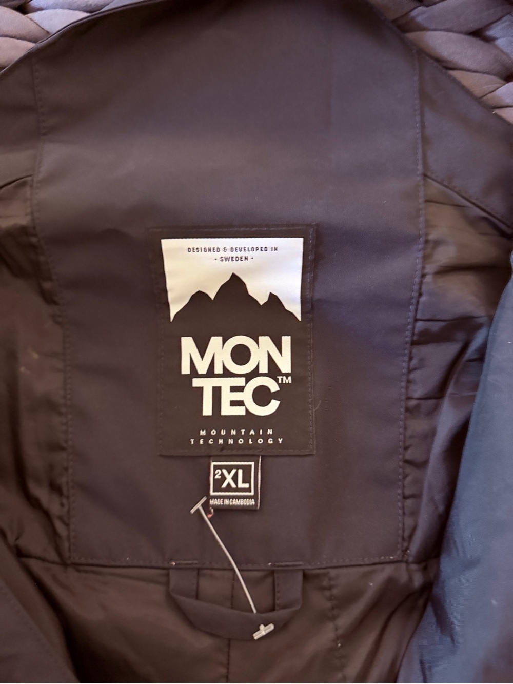 MONTEC Men's Black Mountain Tech Ski Jacket